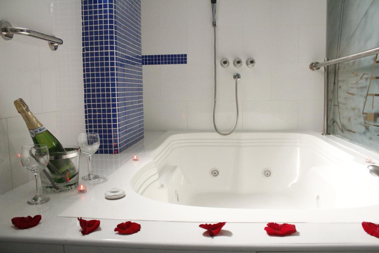 Motel Piramides De Cristal ボゴタ エクステリア 写真