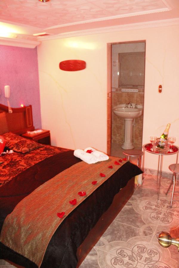 Motel Piramides De Cristal ボゴタ エクステリア 写真