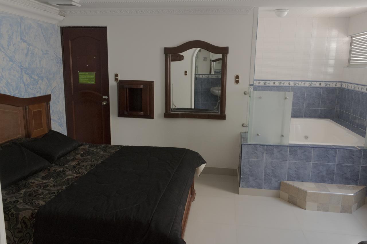 Motel Piramides De Cristal ボゴタ エクステリア 写真