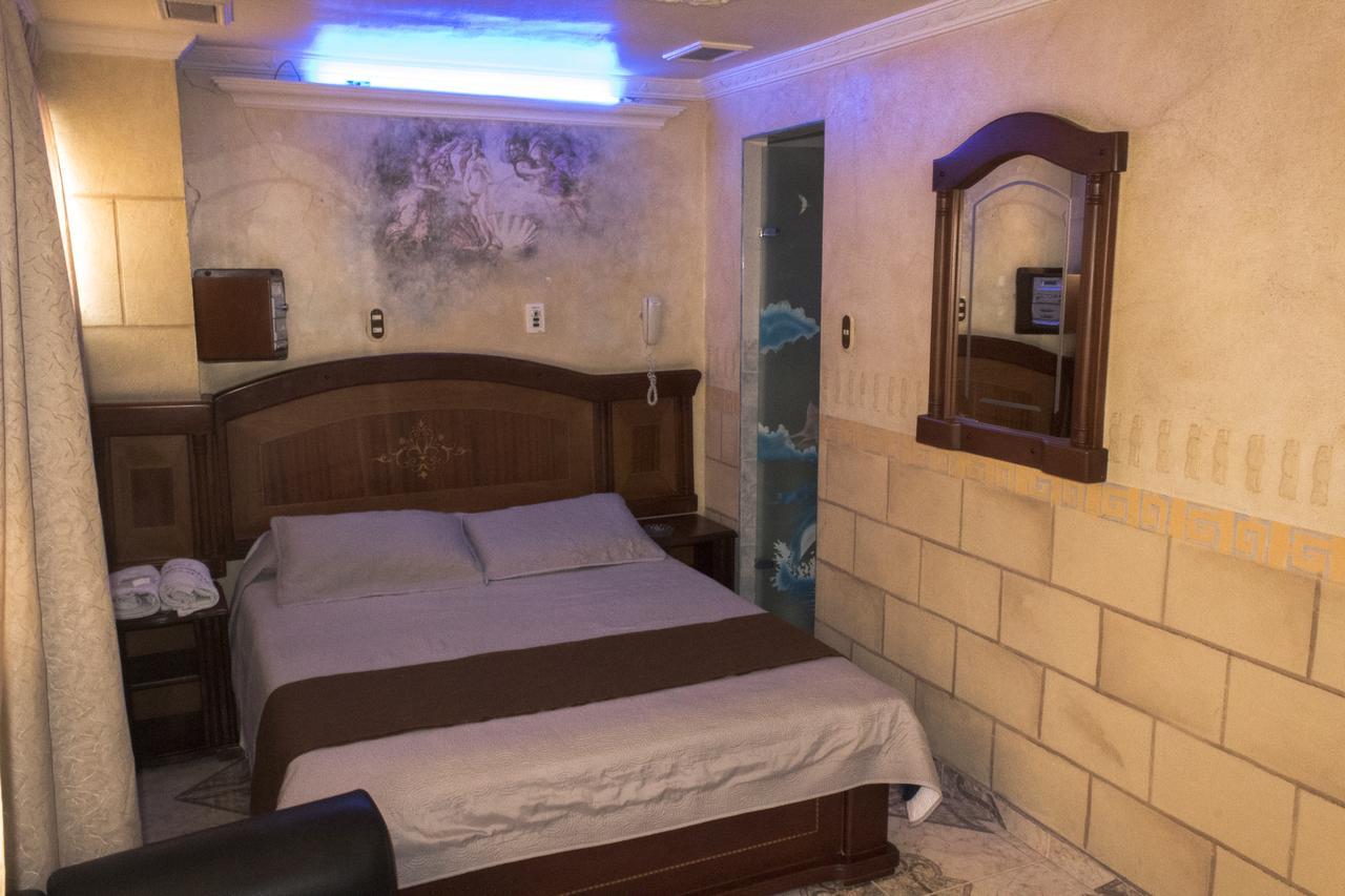 Motel Piramides De Cristal ボゴタ エクステリア 写真